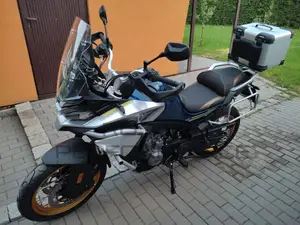 CF MOTO 800MT - moto 1 DT