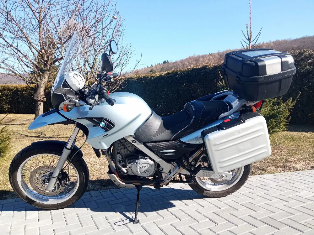 ÚPRAVA SEDLA -F 650GS - MOTO 3 DT