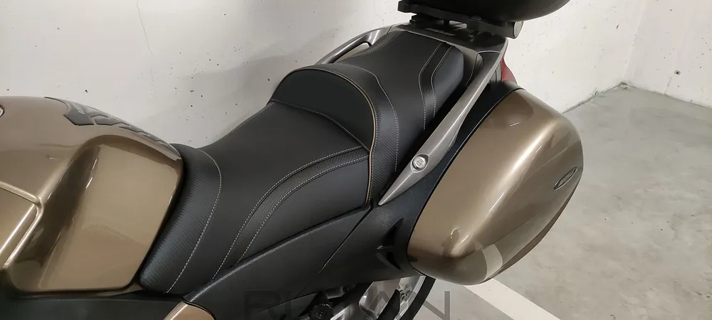 ÚPRAVA SEDLA -DEAUVILLE 700 - moto 2 DT