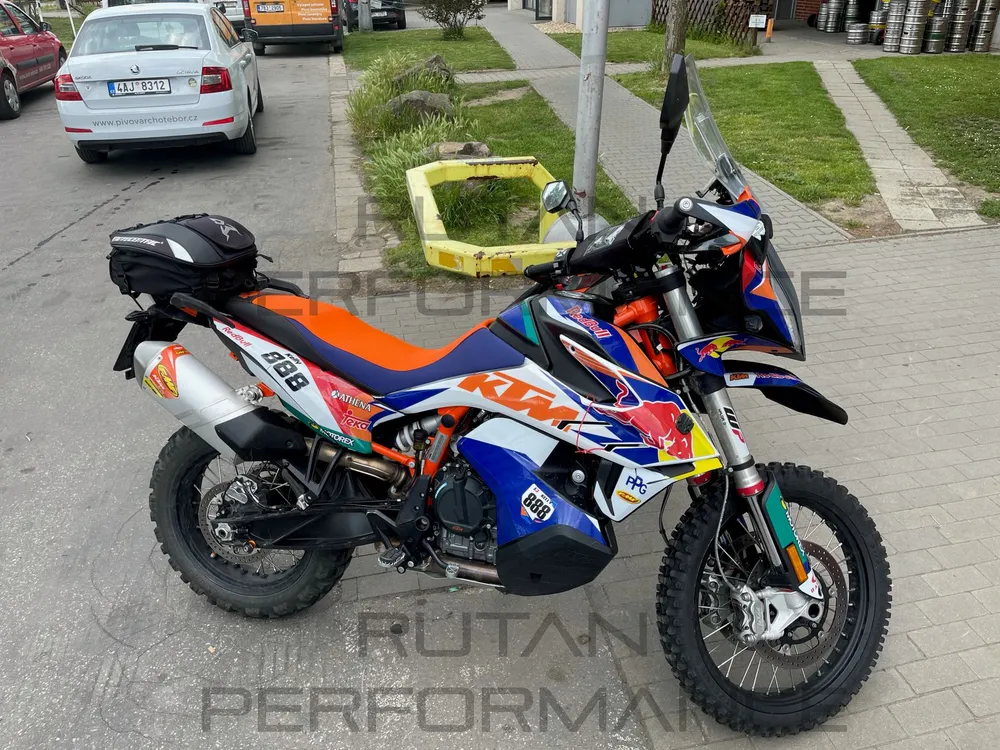 ÚPRAVA SEDLA -KTM 790 ADVENTURE - moto 1 DT