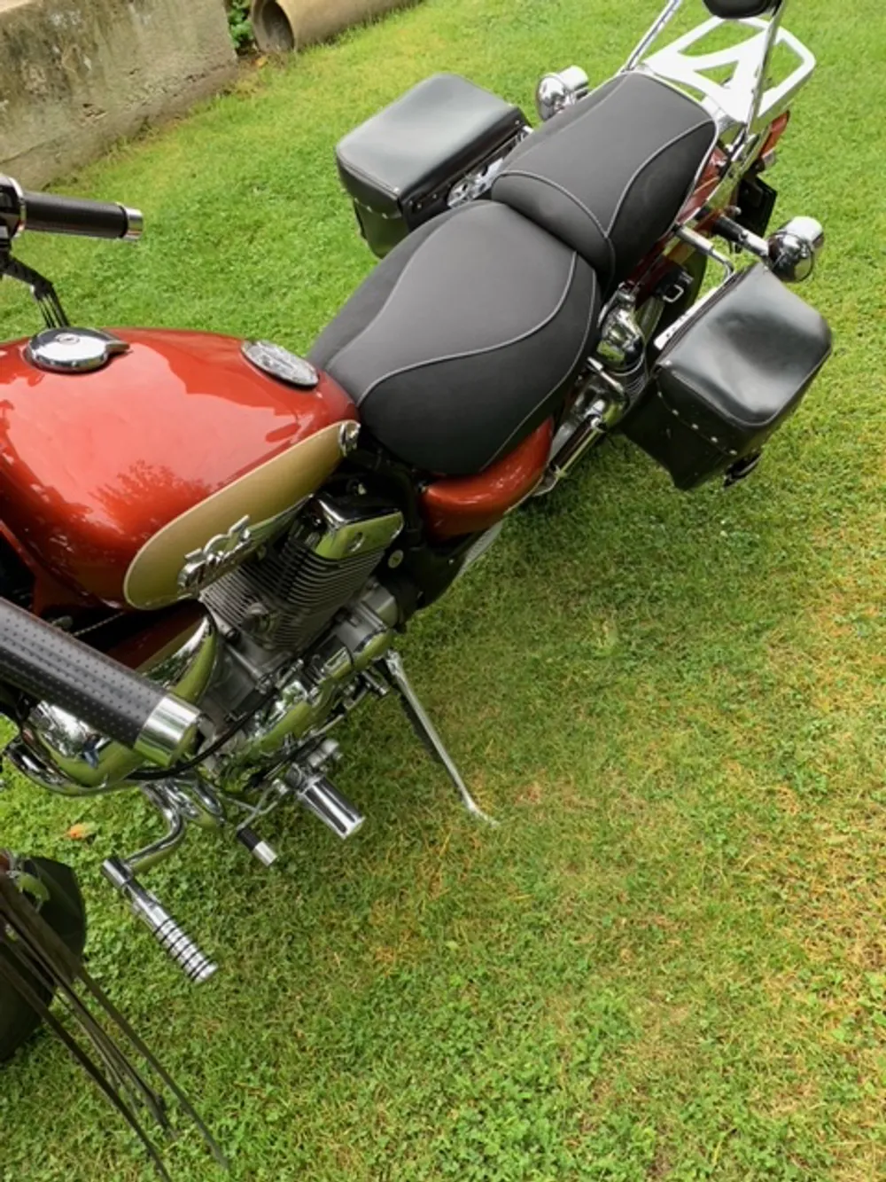 ÚPRAVA SEDLA -VIRAGO 535 - MOTO 2 DT