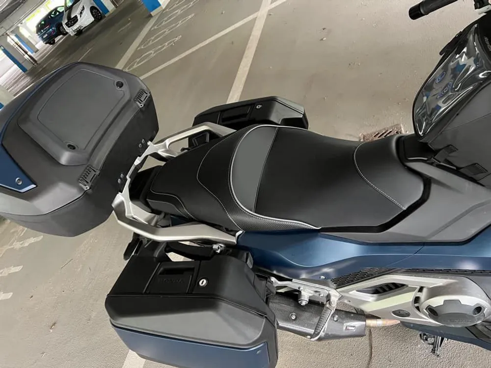 ÚPRAVA SEDLA -FORZA 750 - moto 1 DT