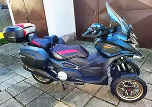 Kymco CV3 - moto 1