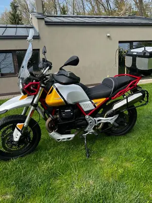 V 85TT - moto 1 DT