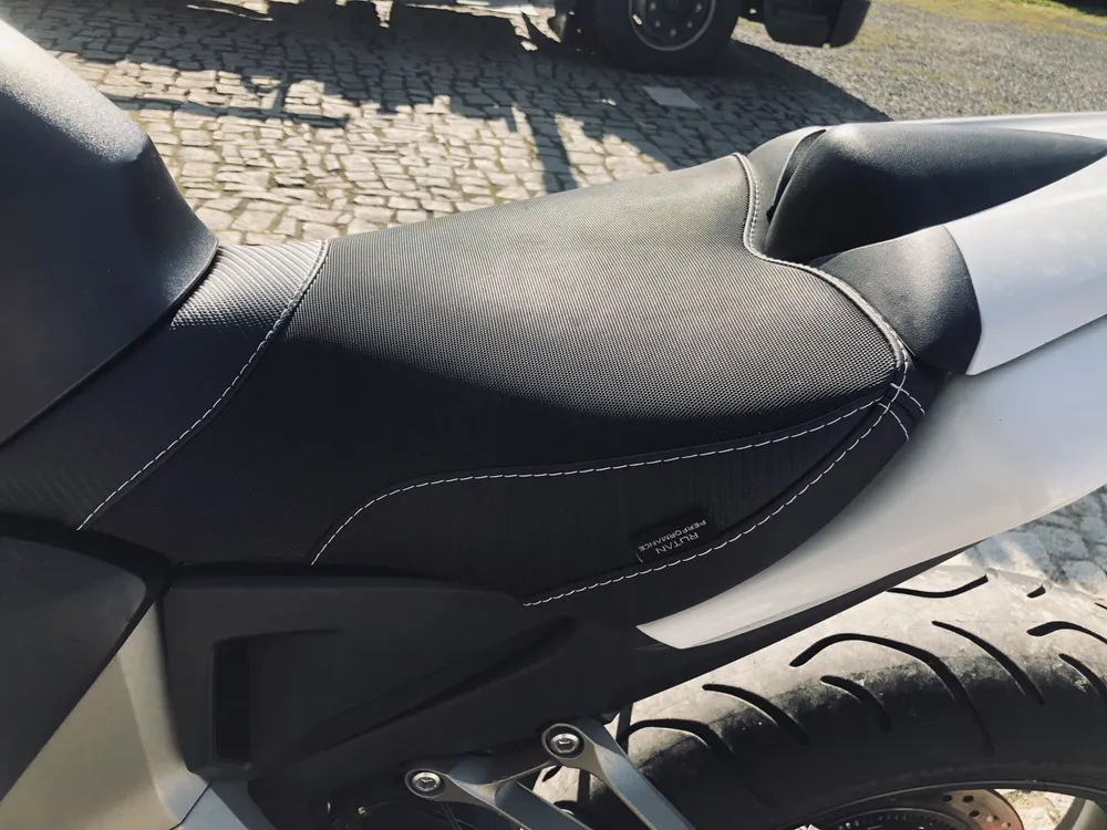 ÚPRAVA SEDLA -CB 1000R ´08-18 - MOTO 1 DT