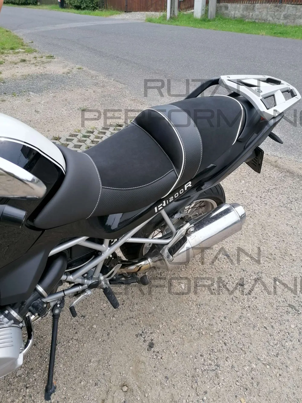 ÚPRAVA SEDLA -R 1200R - moto 2