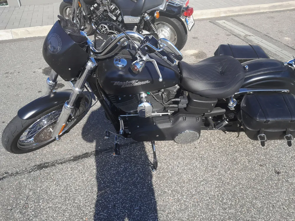 ÚPRAVA SEDLA -Street Bob - moto 2 DT