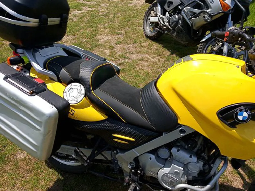 ÚPRAVA SEDLA -F 650GS - MOTO 2 DT